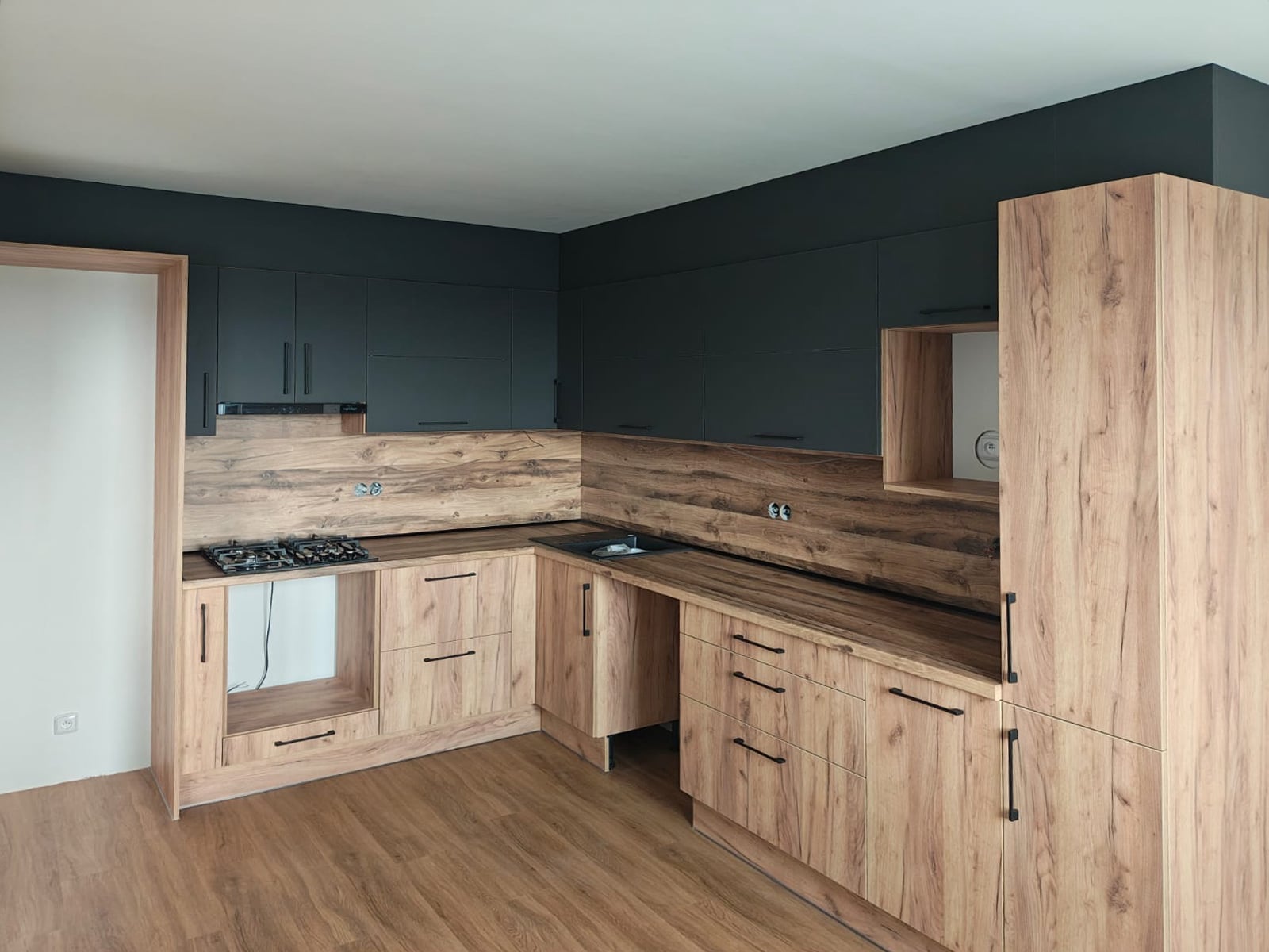 Kuchyňské studio zakázková výroba kuchyní F-Interiér Česká Lípa